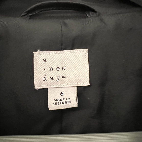 A New Day Black Velvet, Satin, & Buttons Blazer – Size 6  FLAW  Night Out Party - Picture 6 of 10